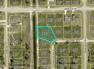 903 Gregory St E, Lehigh Acres, FL 33974