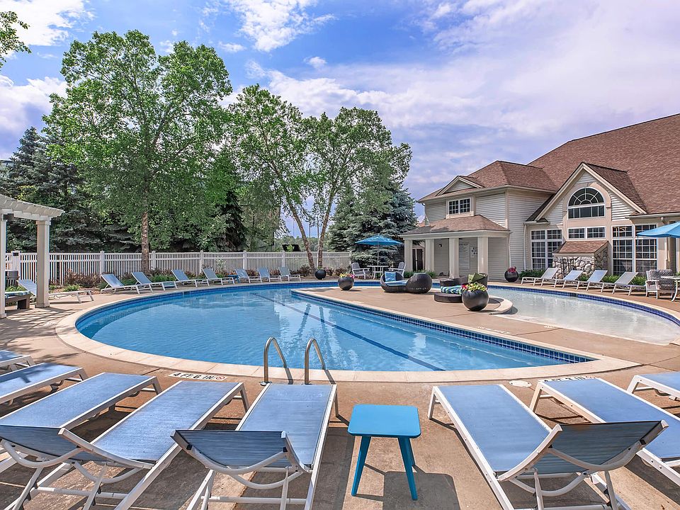 Huntington Parc Townhomes 10811 W Ten Mile Rd Oak Park MI Zillow