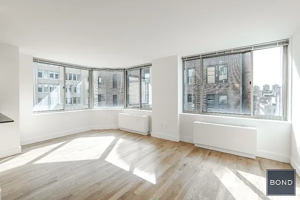 Rented by Bond New York | media 1