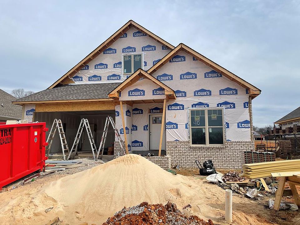1st image of 305 Rolling Brook Dr