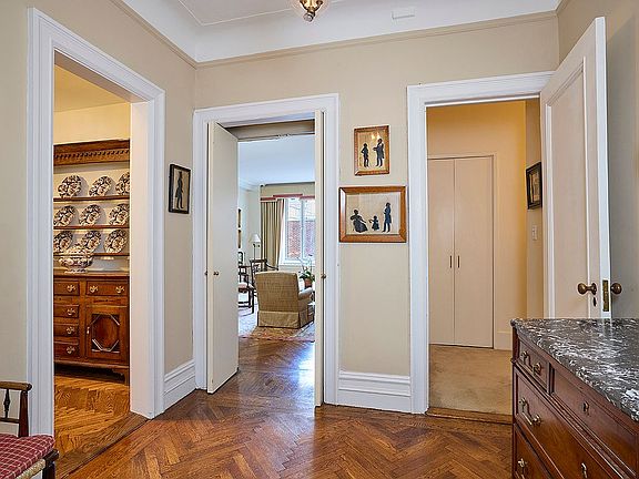 5th image of 161 E 79th St APT 7B