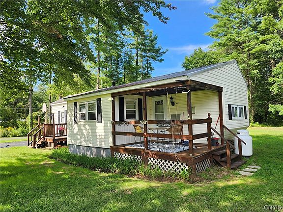 3rd image of 1601 Chestnut Ridge Rd