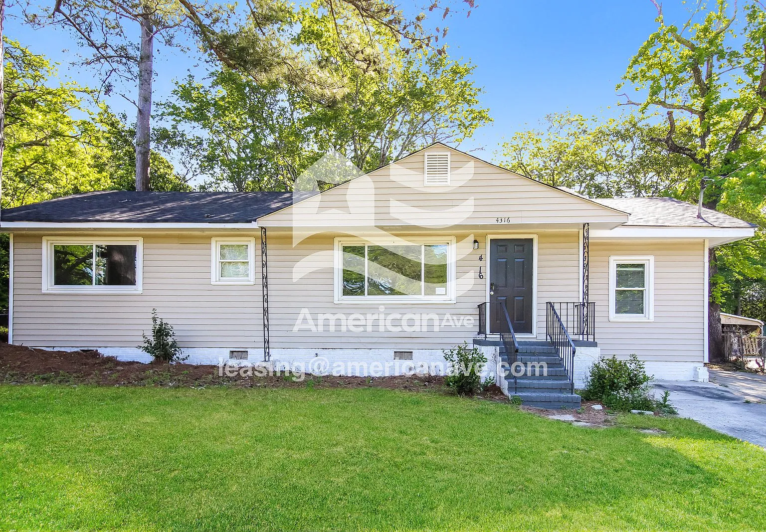 3 bed, 2.0 bath, 1592 sqft, $1,450 — Photo 1