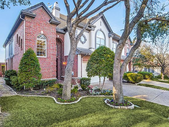 2nd image of 4327 Castle Rock Ct