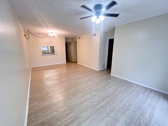 4th image of 11441 NW 39th Ct #117-3-225