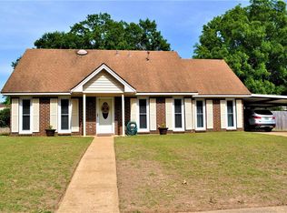 649 Sandhurst Dr, Montgomery, AL 36109