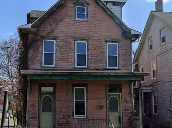 142 7th St, Salem, NJ 08079