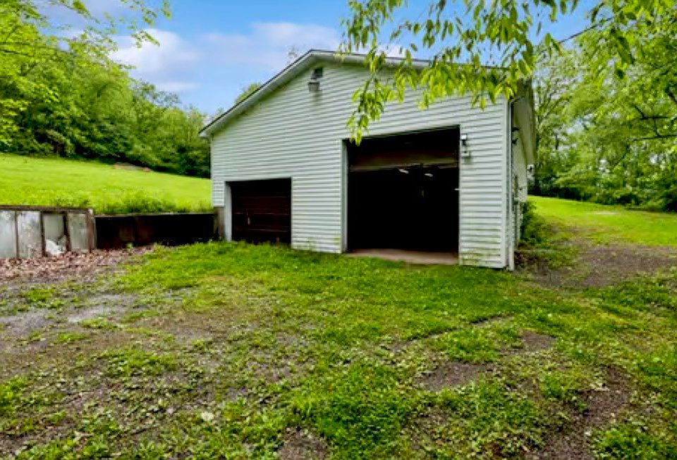 2nd image of 114 Frailey Rd