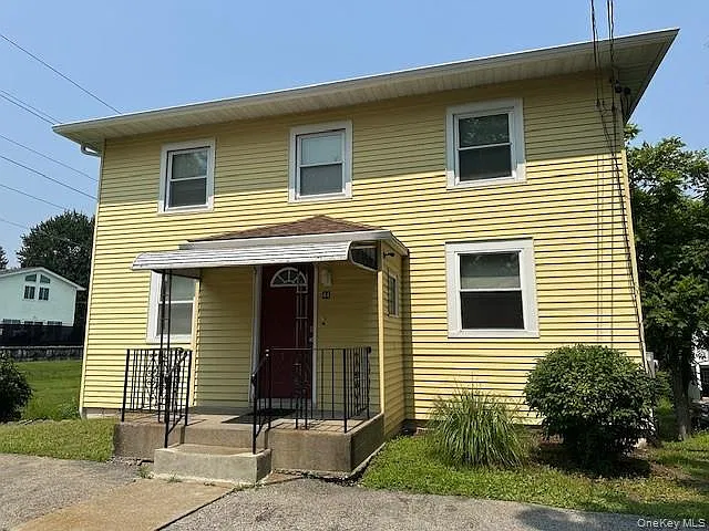 2 bed, 1.0 bath, 858 sqft, $2,050 — Photo 2