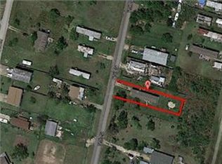 1021 11th St, San Leon, TX 77539