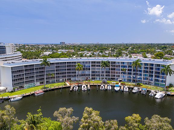 2nd image of 1319 E Hillsboro Boulevard #208