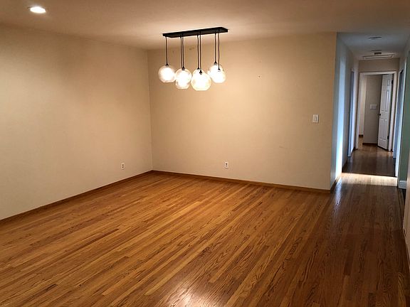 2nd image of 5702 Croydon Ave
