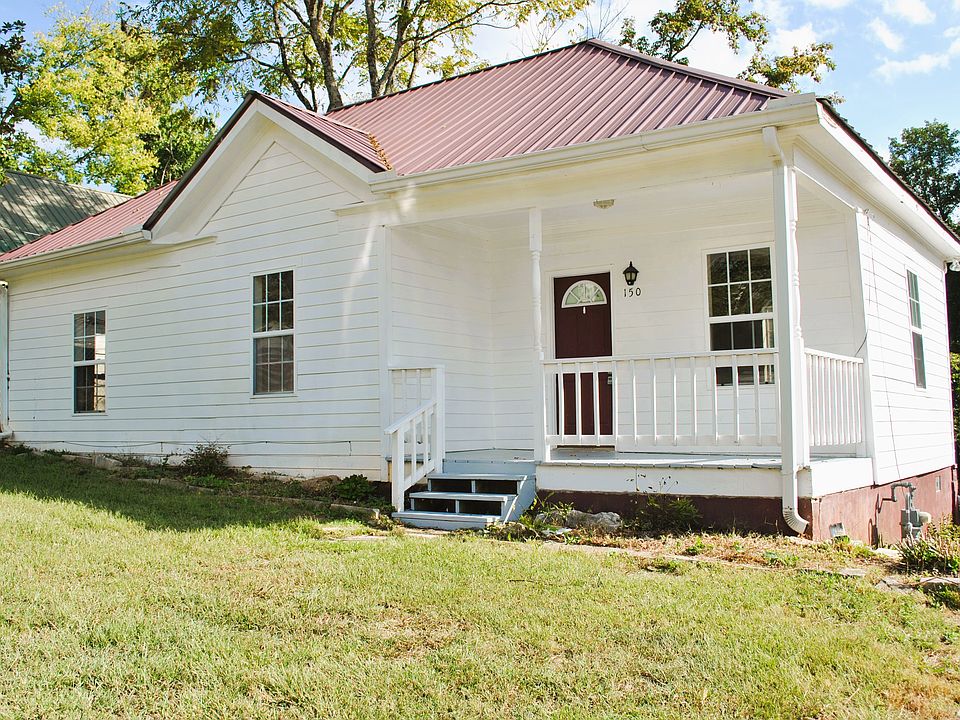 Welcome Home! 150 Cherokee Ave., Nelson, Georgia!