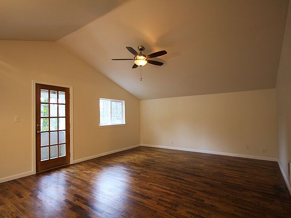 4th image of 8816 Boundary Ln NE