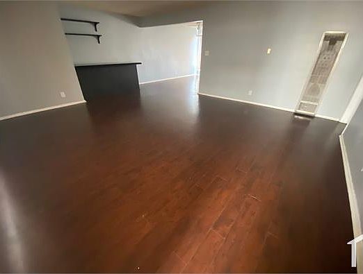 2nd image of 12117 York Ave APT B