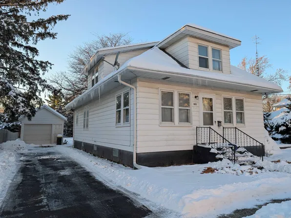 321 Eureka St, Genoa, IL 60135