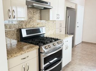 13203 Vanowen St APT 10, North Hollywood, CA 91605