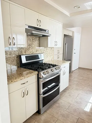 13203 Vanowen St #10 Photo 1