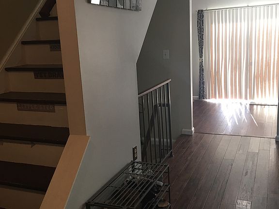 3rd image of 11926 Artery Dr