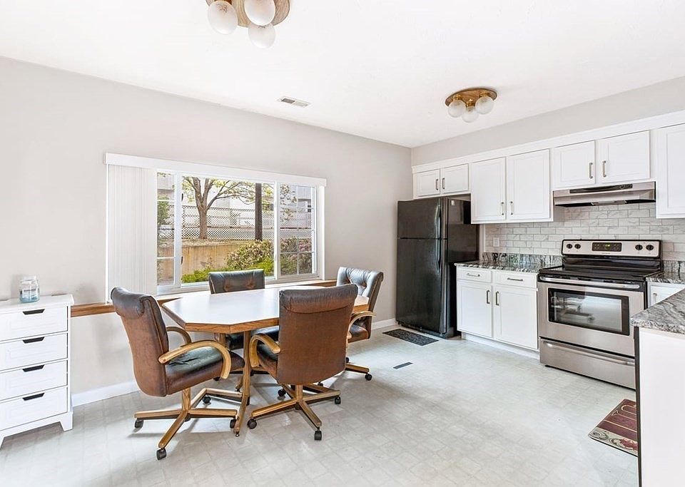 189 Tall Oaks Dr E, Weymouth, MA 02188 Zillow