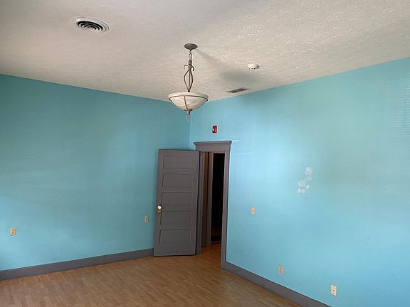 3rd image of 16 N Kanawha St #4