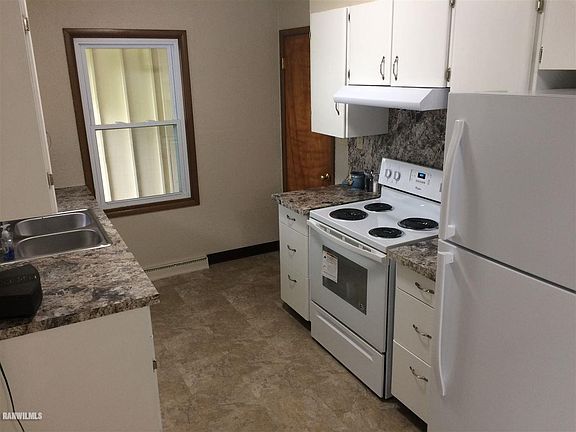 5th image of 1527 S Float Ave