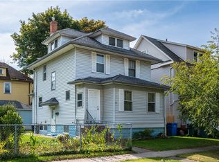 91 Rosemary Dr, Rochester, NY 14621