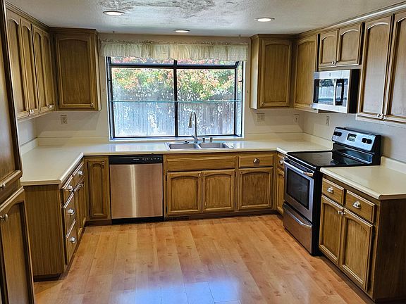 3rd image of 6735 Indian River Dr