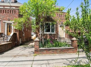 1167 Rhinelander Ave, Bronx, NY 10461