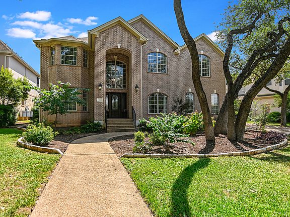 3rd image of 3001 Chatelaine Dr