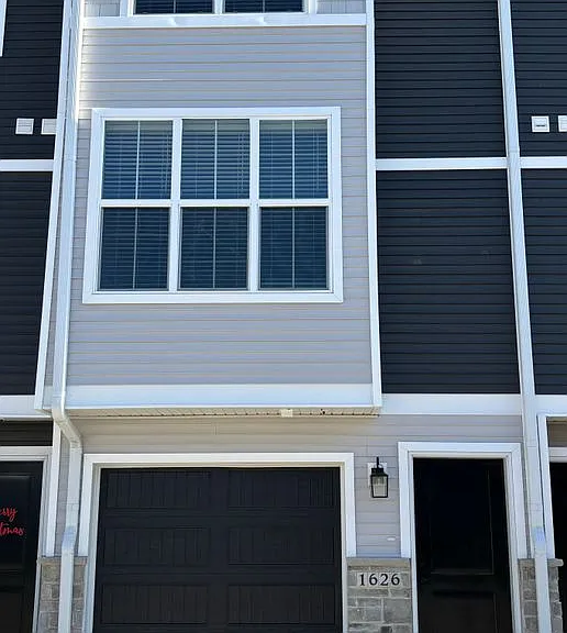 Grand Valley Townhomes — Photo 6