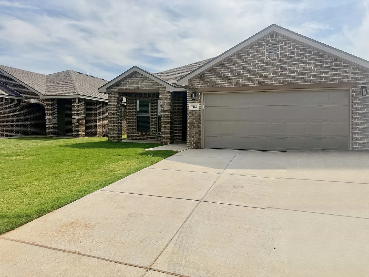 Brand New Build 4/2/2 in Burgamy Park! Frenship ISD! — Photo 3