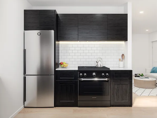 102-10 Queens Boulevard image 2 of 14