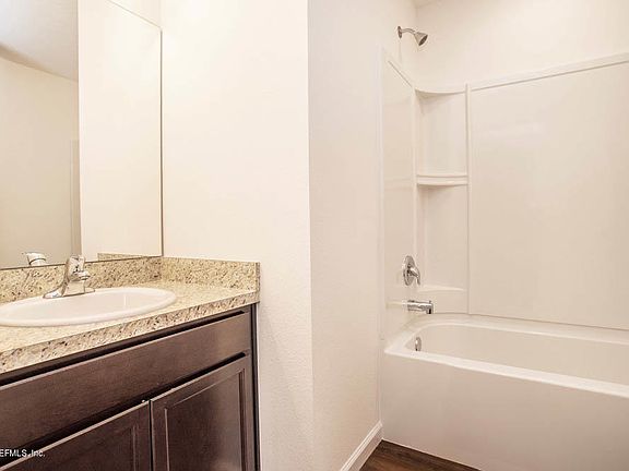 5th image of 520 Islamorada Dr N