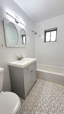 4th image of 801 Throggs Neck Expy Floor 2