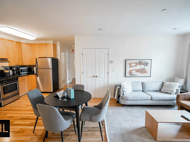 567 Warren St #503 — Photo 7