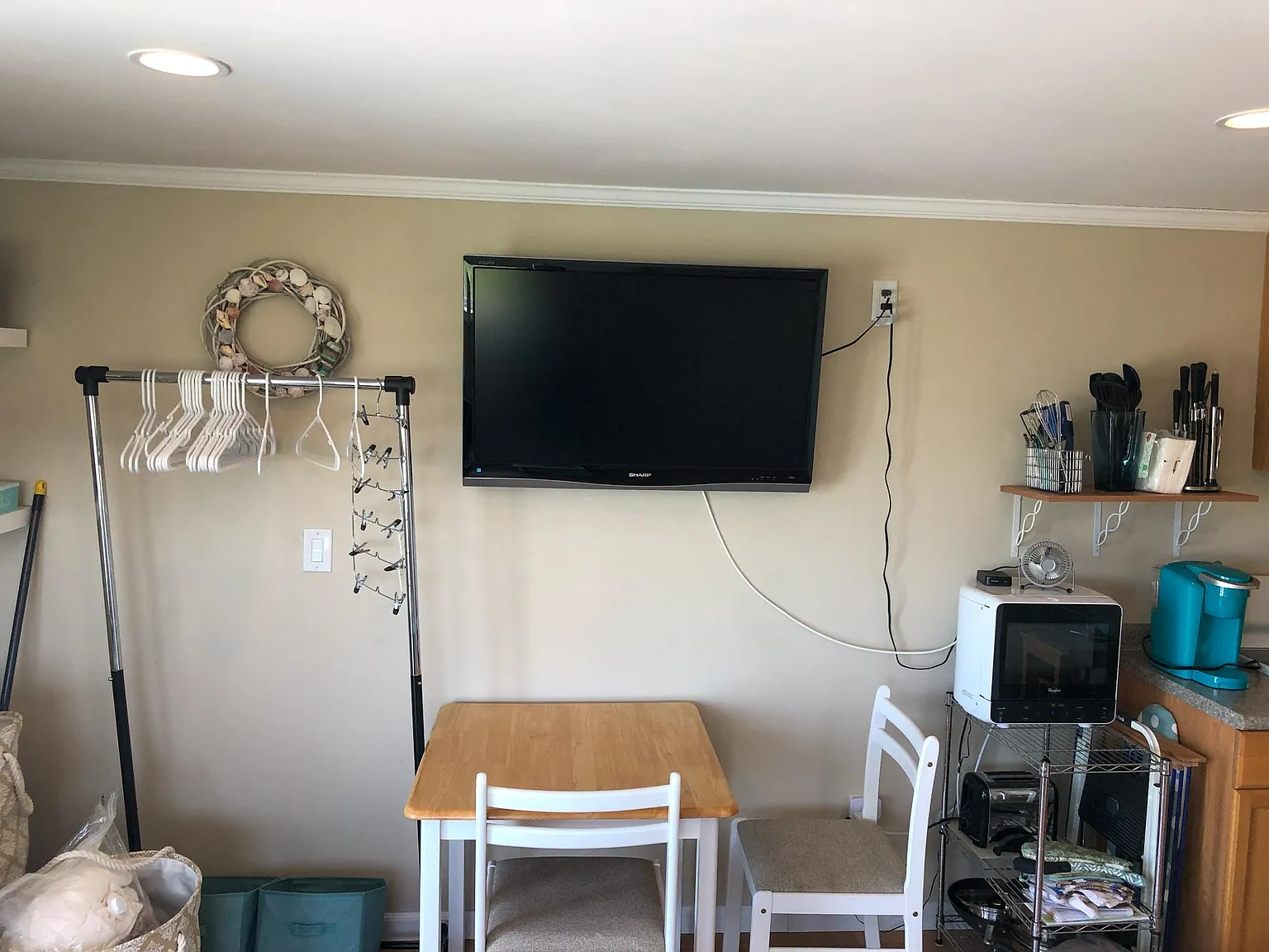 34 Brown Ave — Photo 4