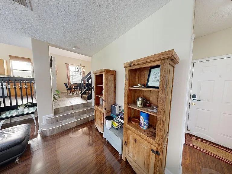 9640 Wyeth Ct — Photo 17
