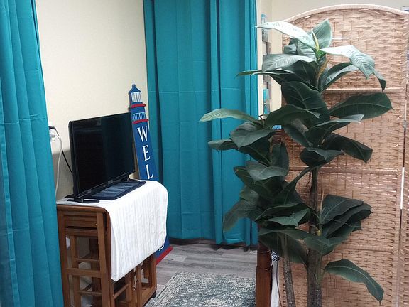 4th image of 157 Valencia Dr #1
