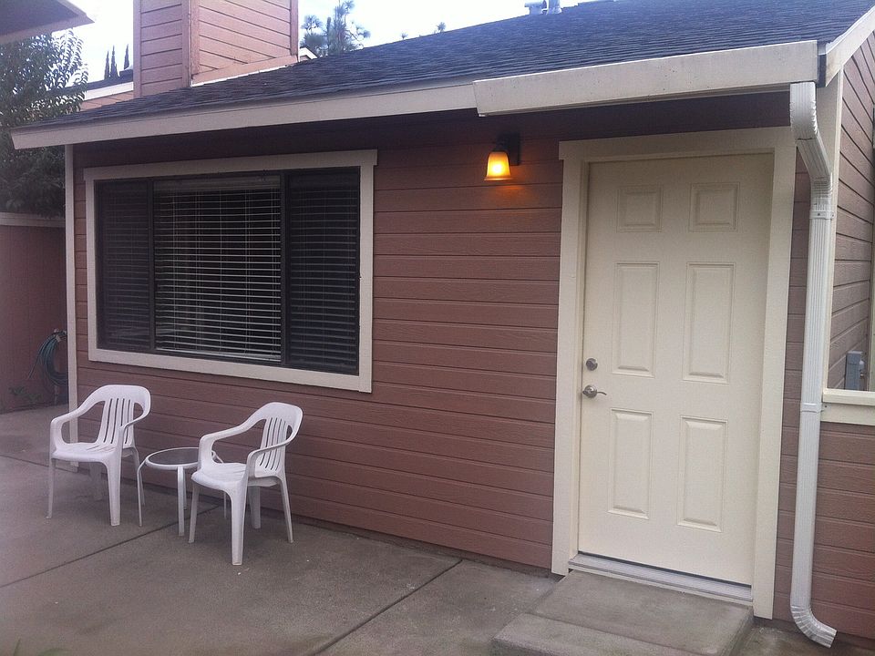 1st image of 1200 Lakewood Ave APT 39
