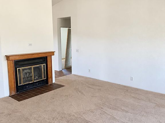 5th image of 107 Windy Ridge Ct