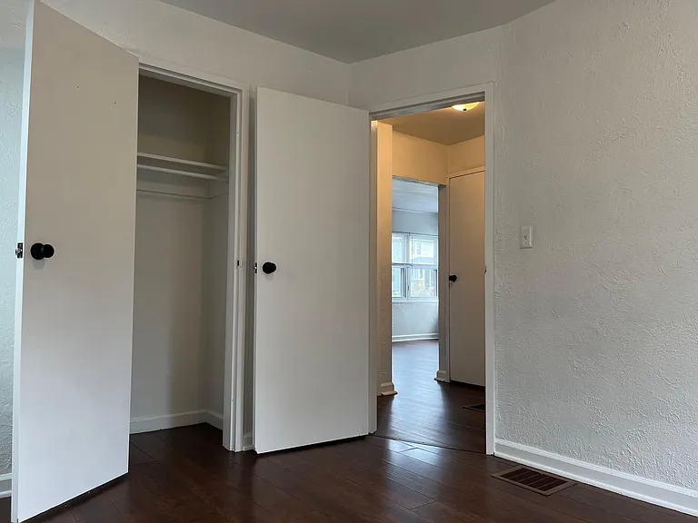 939 E 14th Ave — Photo 14