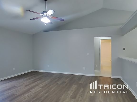3rd image of 1849 Yukon Ct