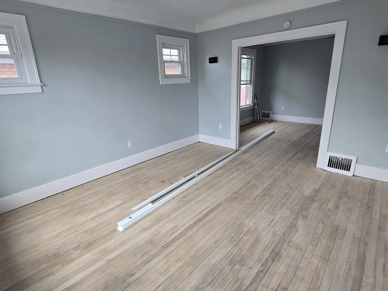 2 bed, 1000 sqft, $1,200 — Photo 4