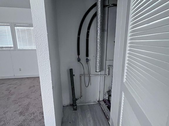 Laundry- Washer & Dryer in unit