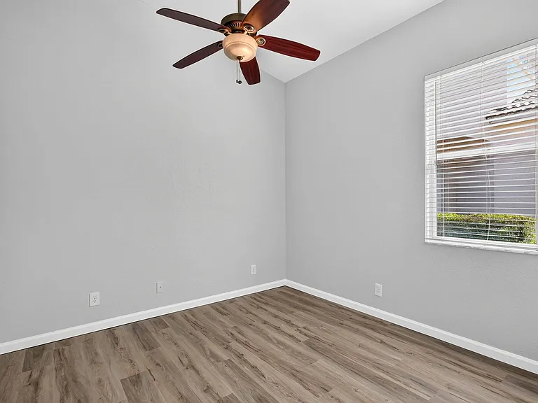 5614 Sunberry Cir — Photo 23