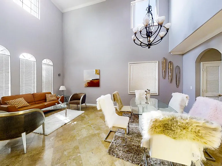 8659 Pegasus Dr — Photo 13
