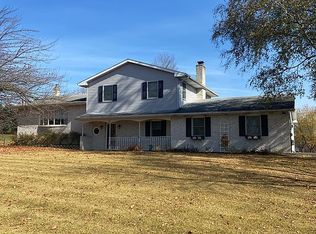 95 Knoll Dr, Lehighton, PA 18235