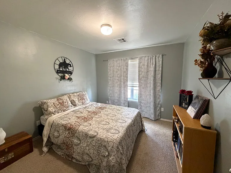 8032 Erryn Ln — Photo 4