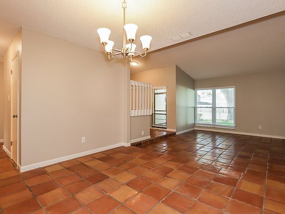 5th image of 1206 Letona Ln